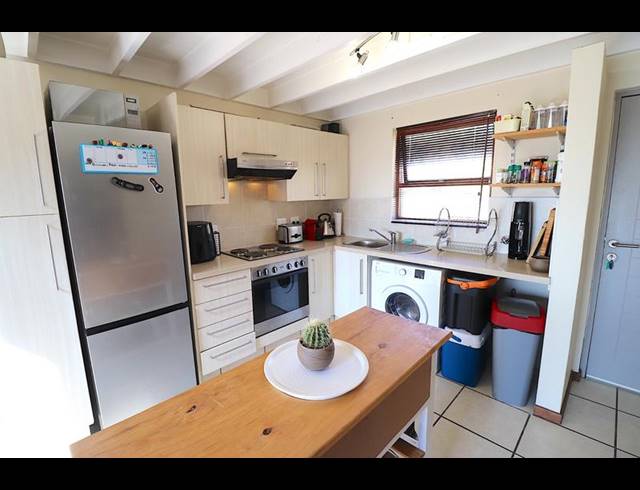 1 BEDROOM APARTMENT FOR SALE IN BROADACRES